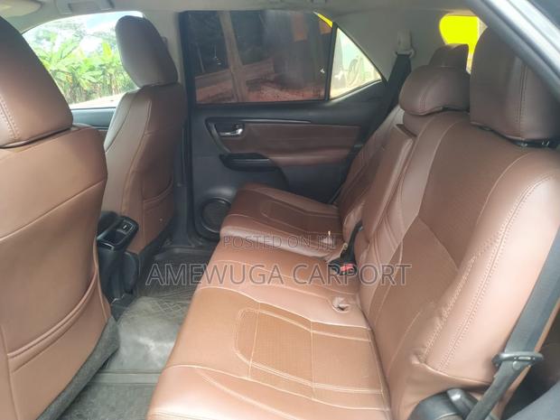 Toyota Fortuner 2.7 AWD 2018 Black