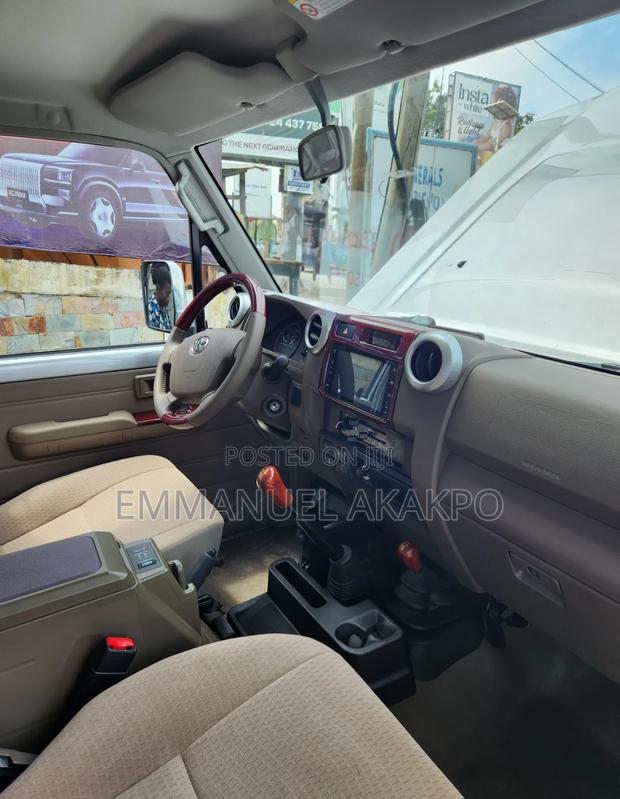 New Toyota Land Cruiser 2021 Silver