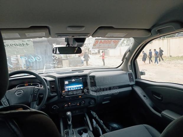 Nissan Frontier S 2024 Black
