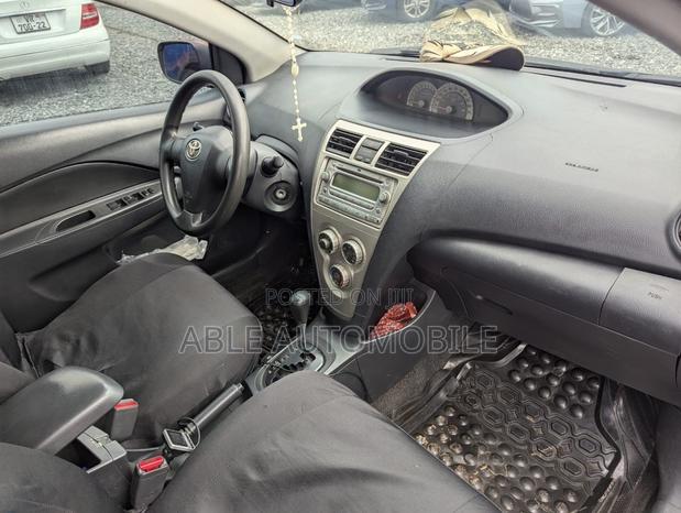Toyota Yaris 1.5 Sedan 2008 Red