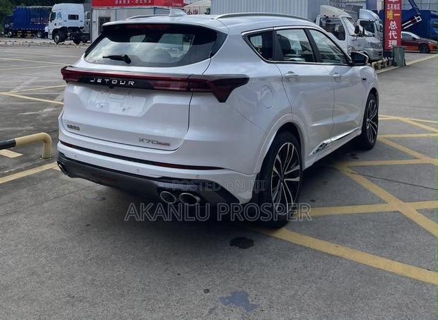 Jetour X70 1.5 7-Seater FWD 2022 White