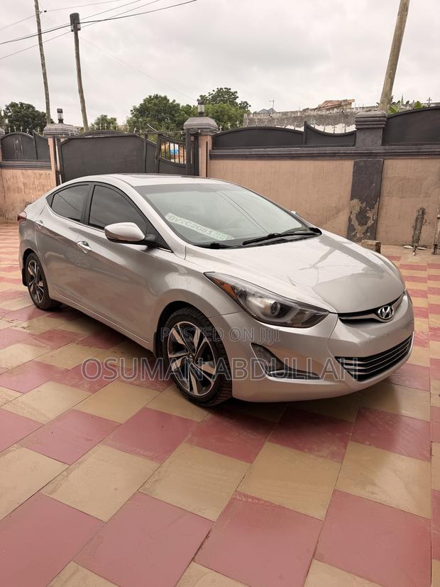 Hyundai Elantra 2015 Silver
