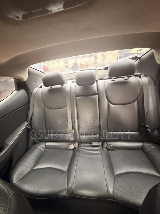 Hyundai Elantra 2015 Silver