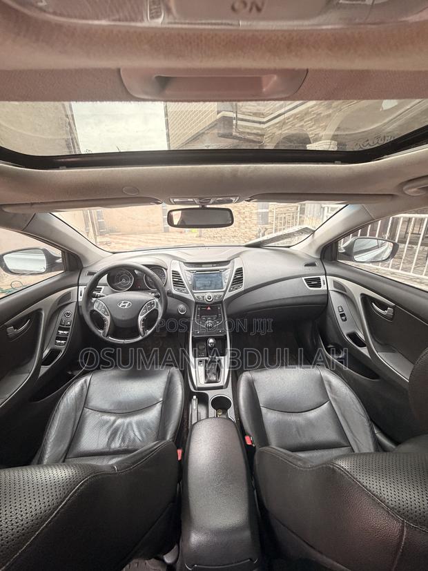 Hyundai Elantra 2015 Silver