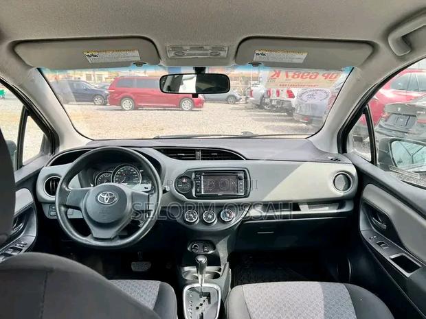 Toyota Yaris 2015 Black