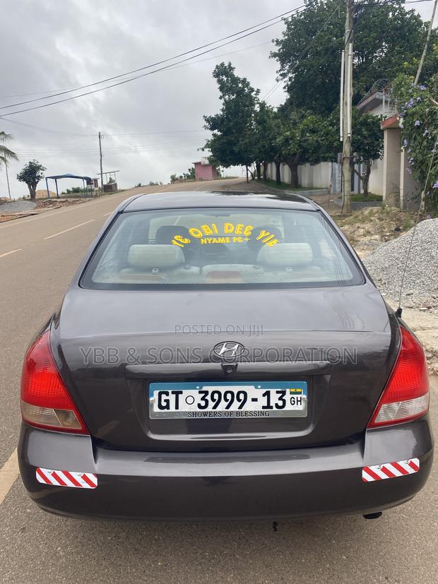 Hyundai Elantra 2004 Gray