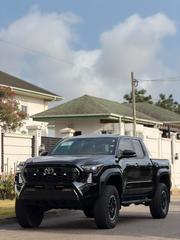 Toyota Tacoma SR5 Double Cab 6' Bed AT 2024 Black for sale
