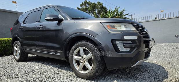Ford Explorer 2016 Gray