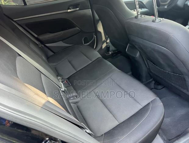 Hyundai Elantra Limited 2018 Black