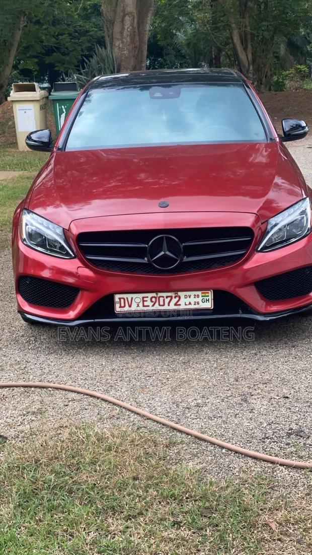Mercedes-Benz C300 2017 Red