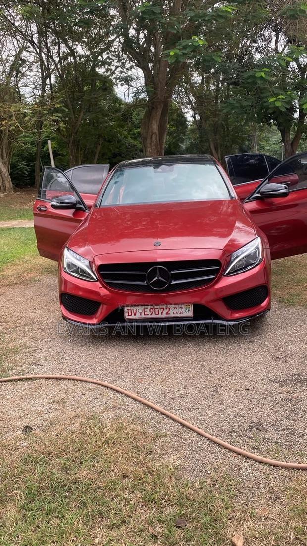 Mercedes-Benz C300 2017 Red