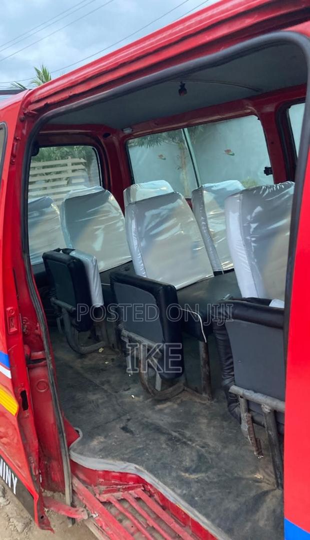 Toyota Grand HiAce Aero Storm Edition 3.0 Diesel Turbo 4WD 8-Seater Red