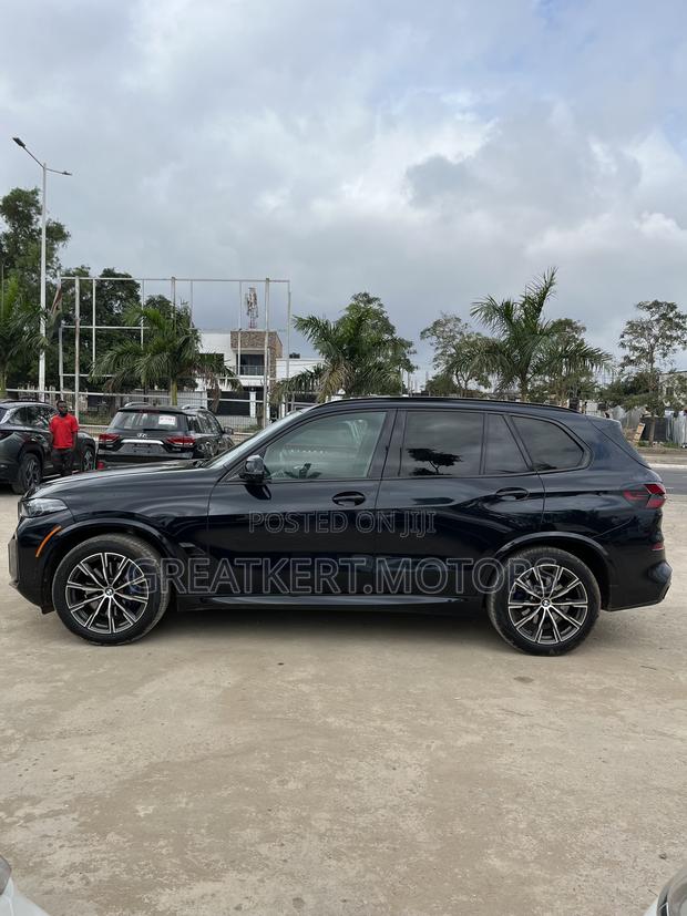 BMW X5 M Competition AWD 2025 Blue