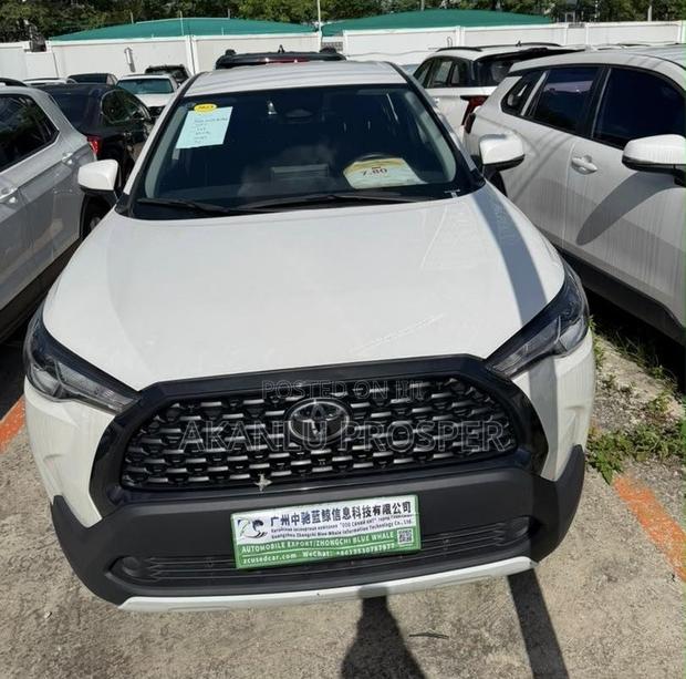 Toyota Corolla 2024 White