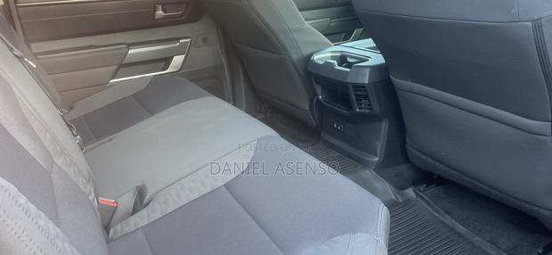 Toyota Tundra 2025 Red