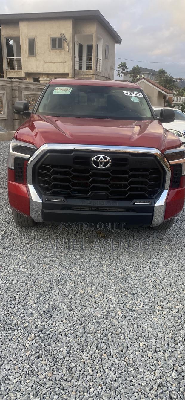Toyota Tundra 2025 Red