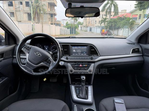 Hyundai Elantra Limited 2019 Black
