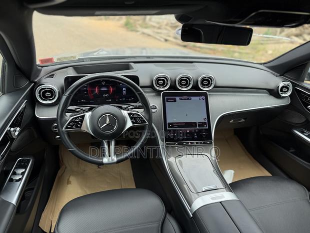 Mercedes-Benz C300 2024 Silver