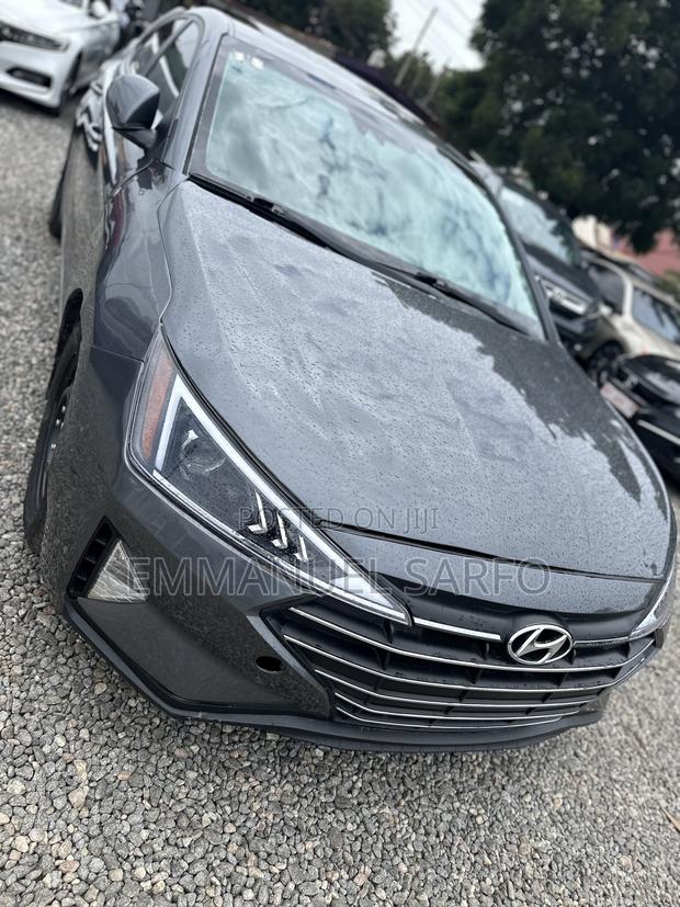 Hyundai Elantra Limited 2020 Gray
