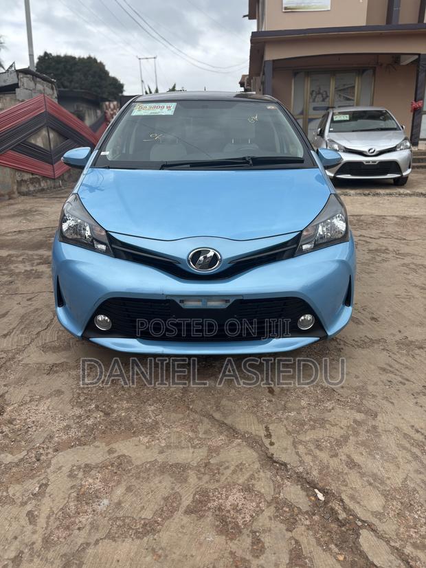 Toyota Vitz 1.3 AWD 3dr 2015 Blue