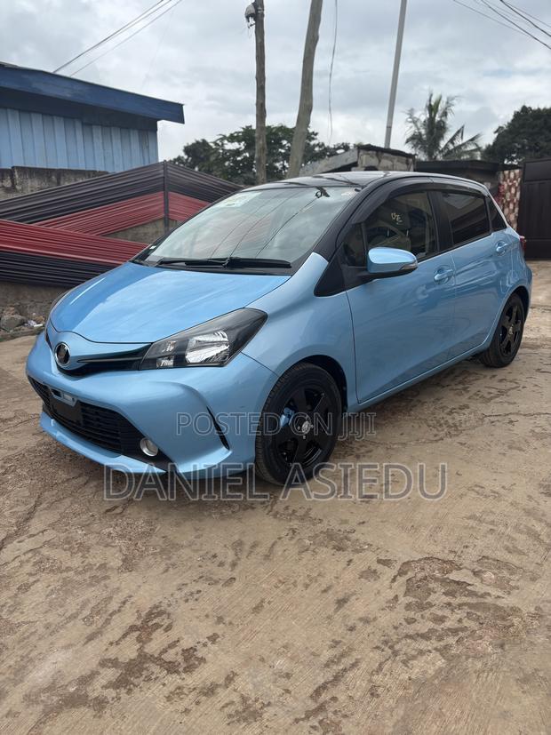 Toyota Vitz 1.3 AWD 3dr 2015 Blue
