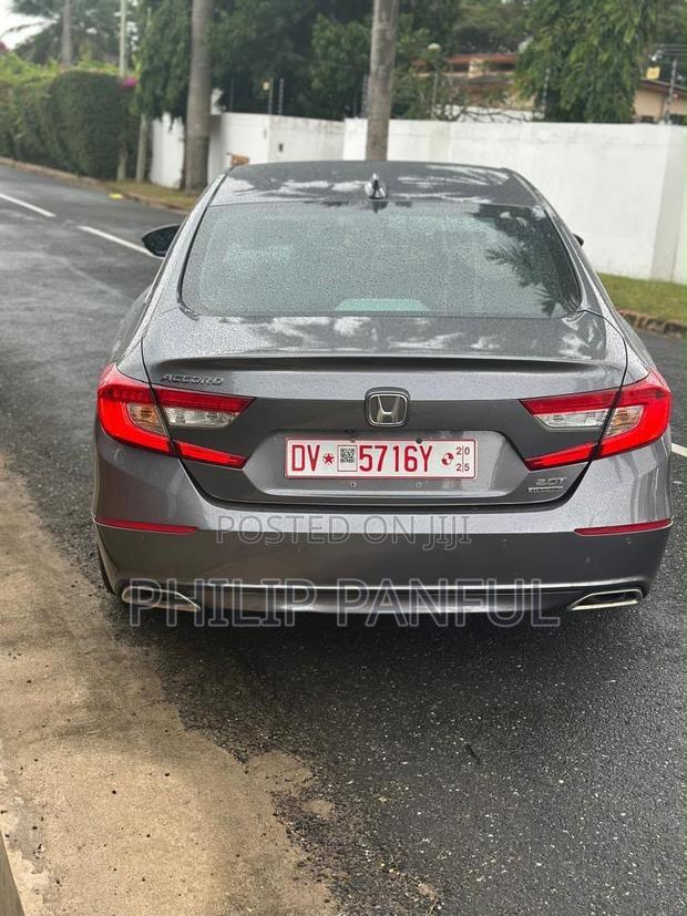 Honda Accord Touring 2.0T 2018 Gray
