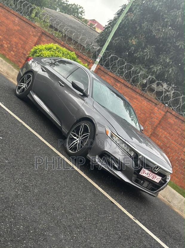 Honda Accord Touring 2.0T 2018 Gray