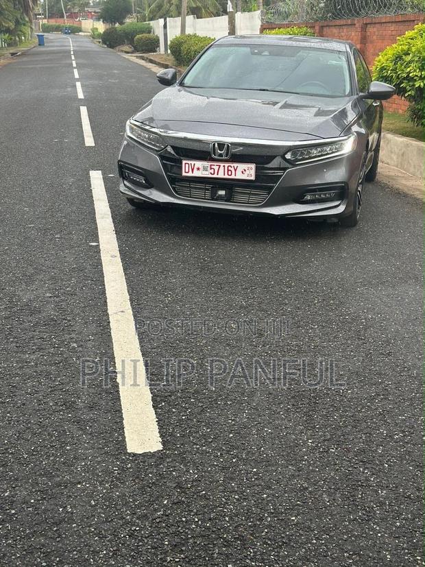 Honda Accord Touring 2.0T 2018 Gray