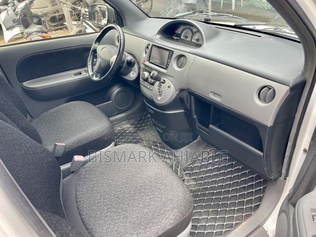 Toyota Sienta 1.5 AWD 2013 White