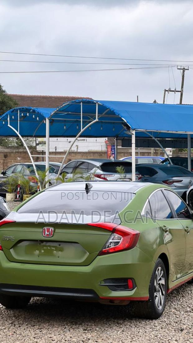 Honda Civic 2018 Green