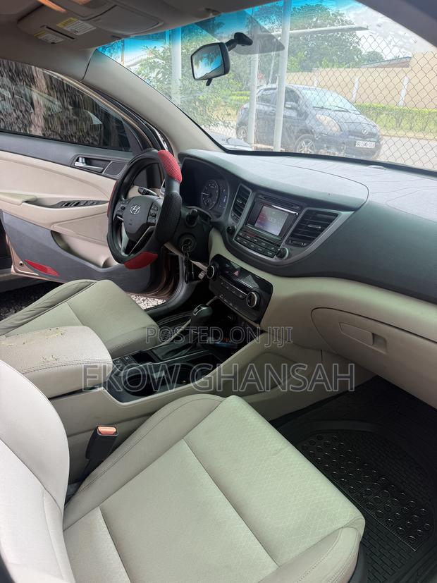 Hyundai Tucson 2017 Brown