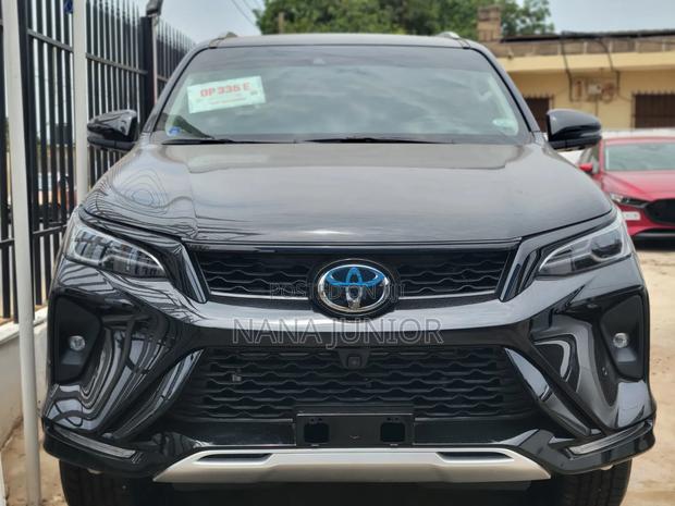 New Toyota Fortuner 2025 Black