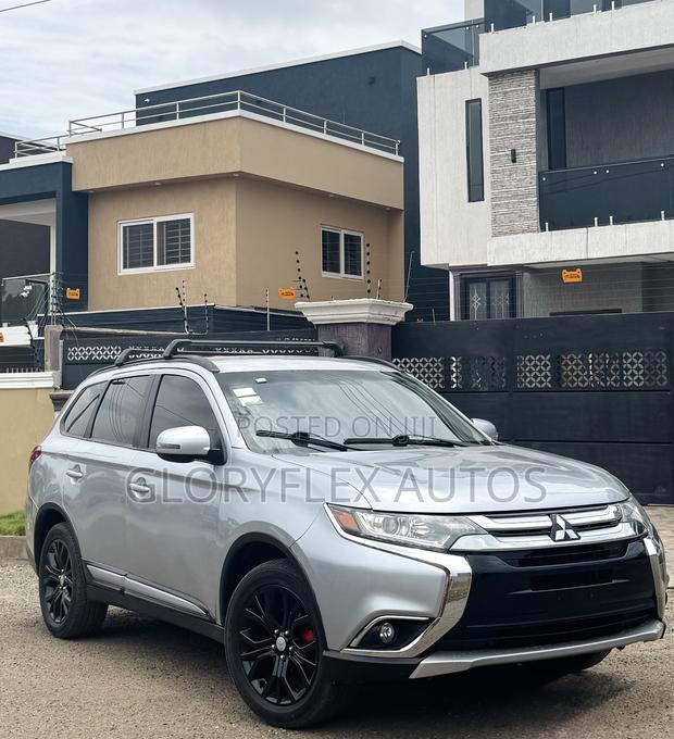 Mitsubishi Outlander SEL AWC 2017 Silver
