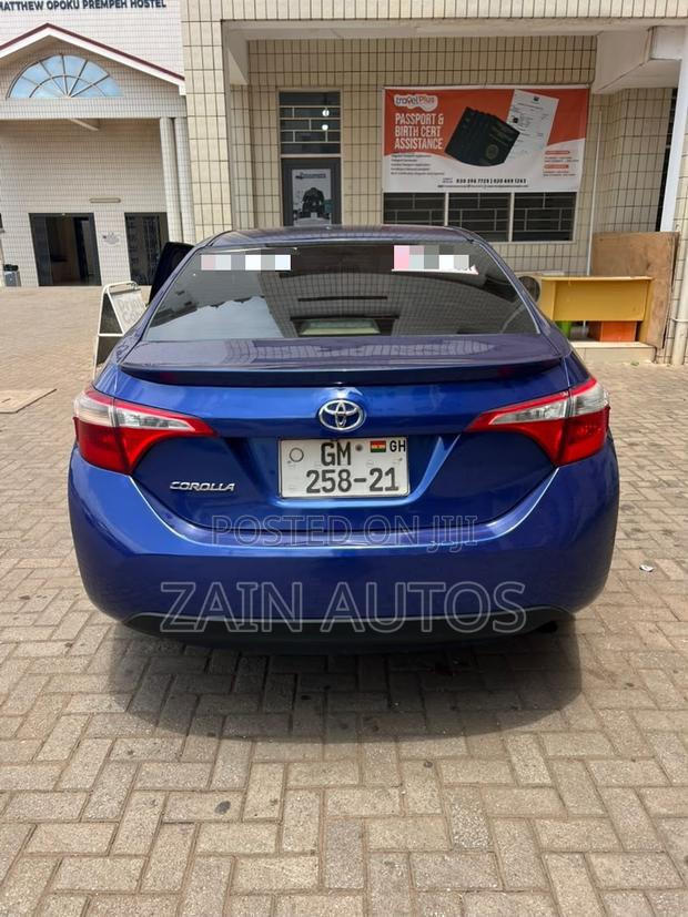 Toyota Corolla 2016 Blue