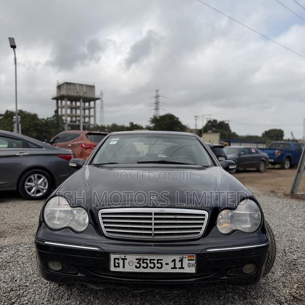 Mercedes-Benz C-Class C 200 Kompressor (W203) 2004 Black