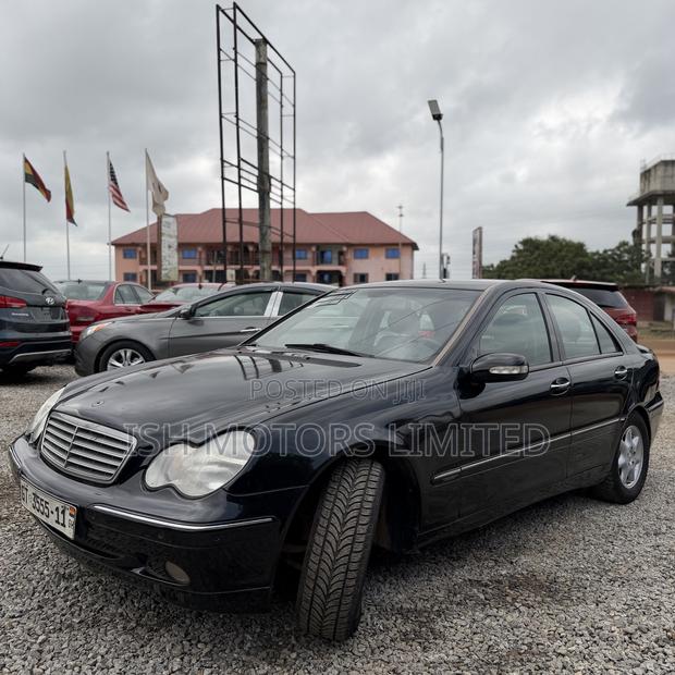 Mercedes-Benz C-Class C 200 Kompressor (W203) 2004 Black