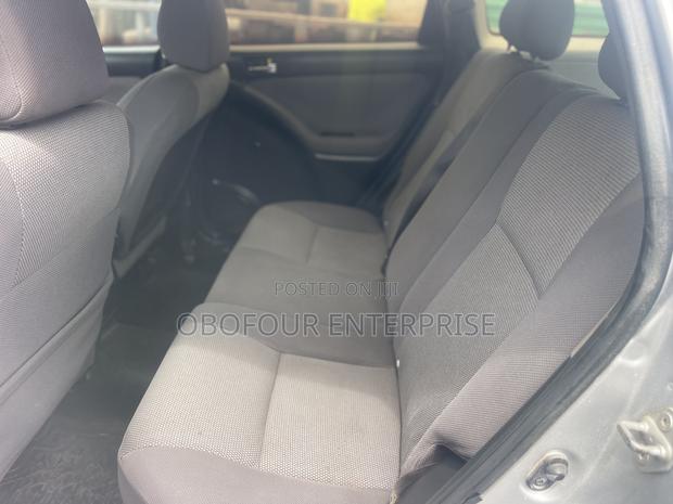 Toyota Matrix Hatchback AWD (1.8L 4cyl 4A) 2006 Silver
