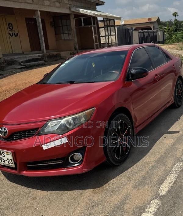 Toyota Camry 2012 Red