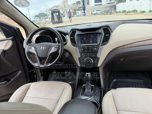 Hyundai Santa Fe 2018 Black