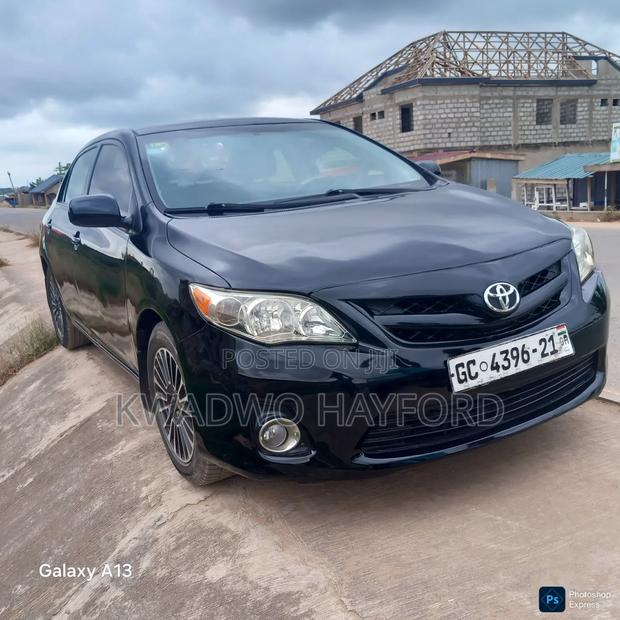 Toyota Corolla 2011 Black