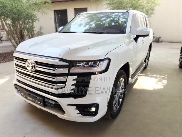 New Toyota Land Cruiser 2024 White