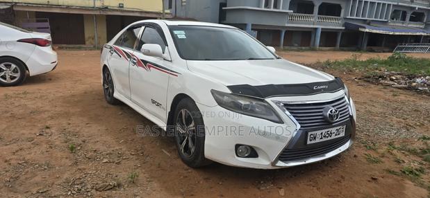 Toyota Camry SE 4dr Sedan (2.5L 4cyl 6AM) 2010 White