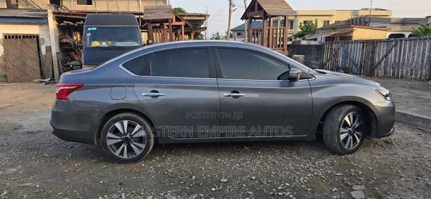 Nissan Sentra SV 2018 Gray