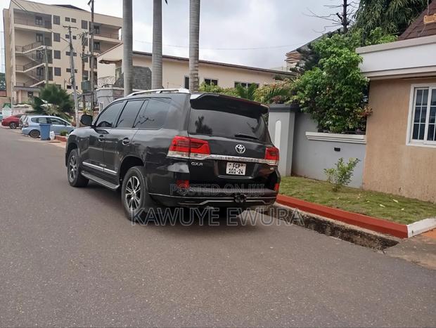 Toyota Land Cruiser 2013 Black