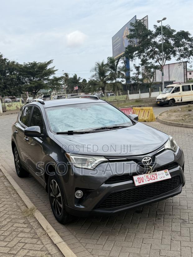 Toyota RAV4 2018 Gray