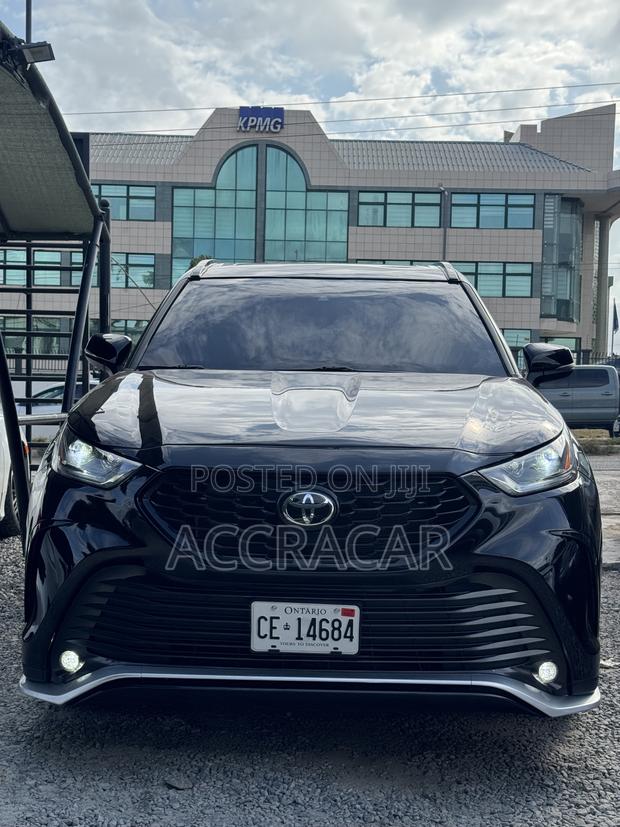 Toyota Highlander XSE AWD 2023 Black