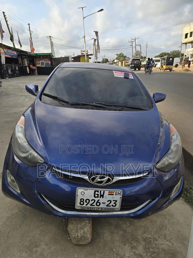Hyundai Elantra Limited Sedan FWD (1.8L 4cyl 6A) 2013 Blue