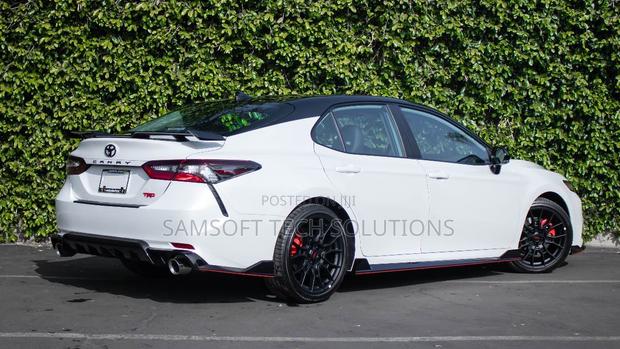 Toyota Camry TRD V6 2021 White