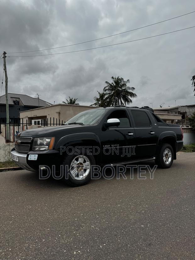 Chevrolet Avalanche LT 4WD 2013 Black