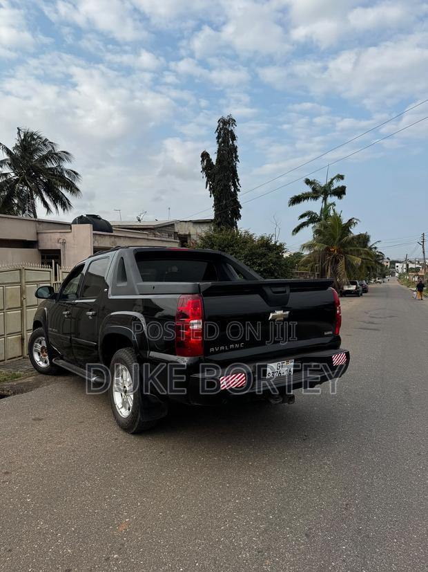 Chevrolet Avalanche LT 4WD 2013 Black
